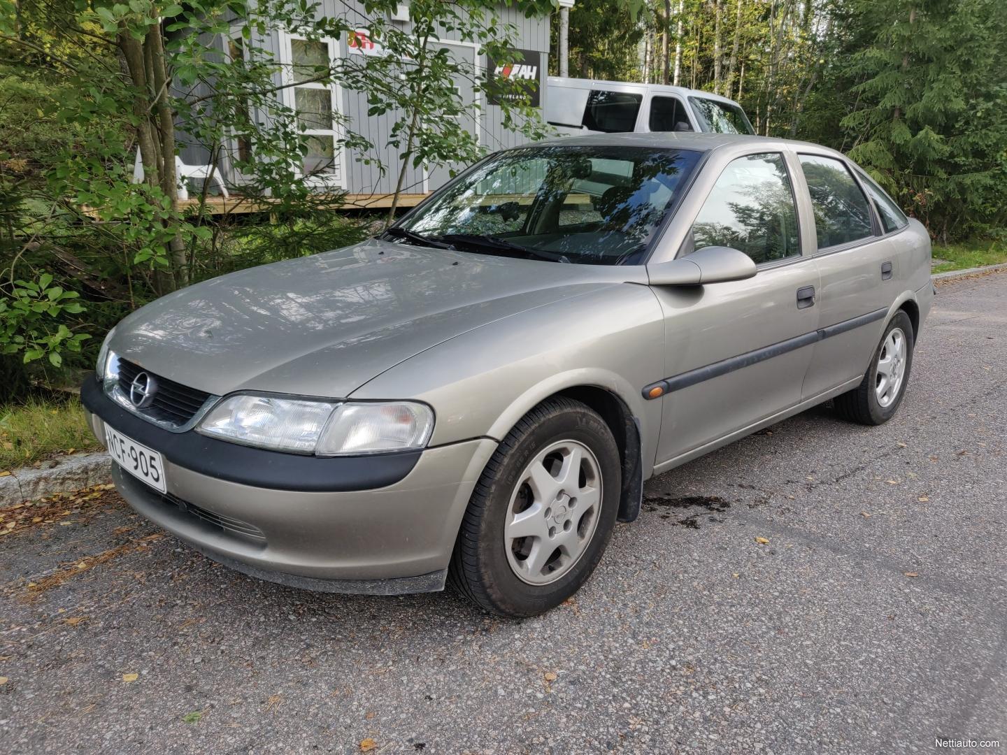 Opel Vectra vm. 1998 AH Motors